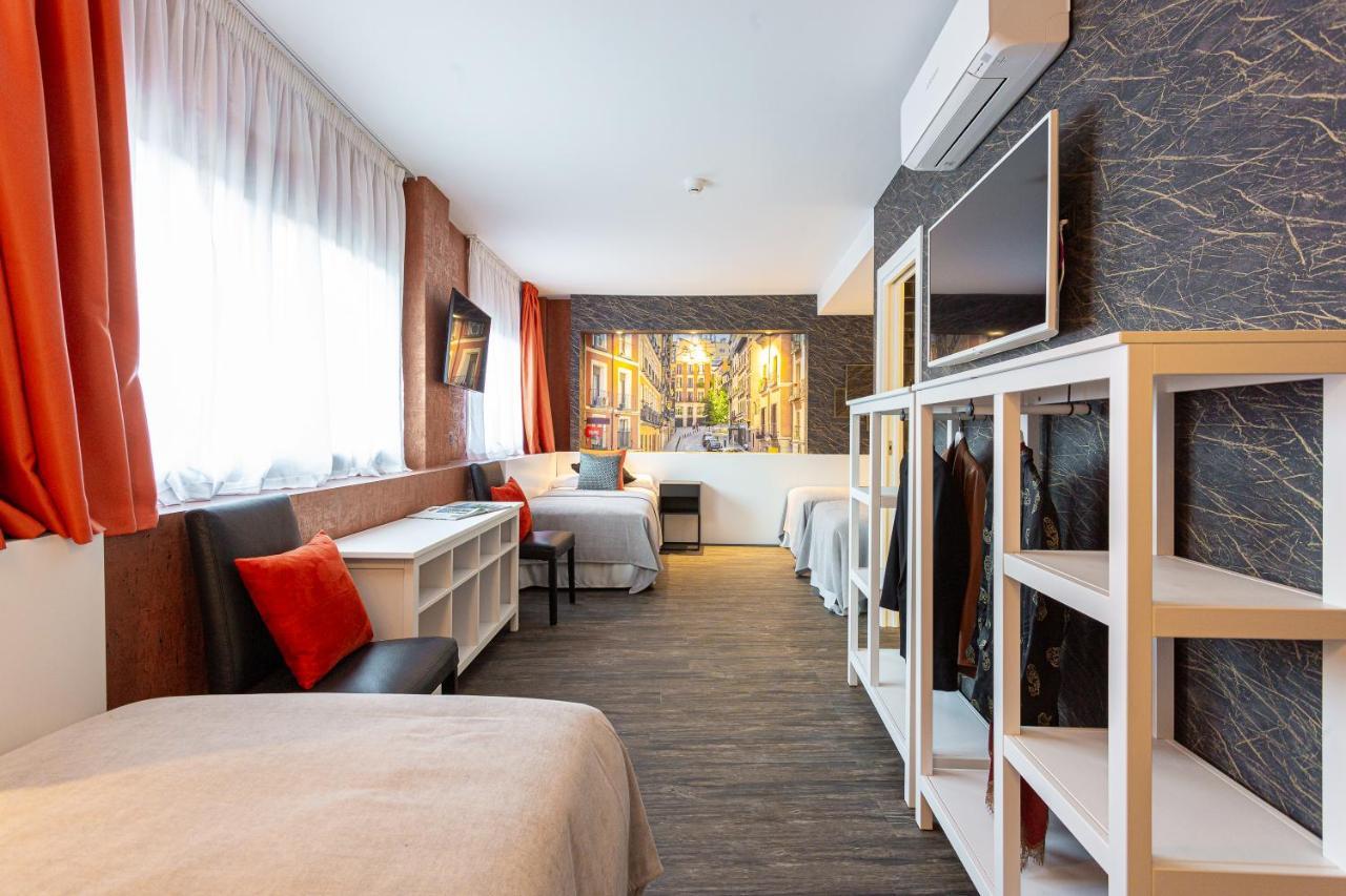 Fly Rooms Madrid Airport Extérieur photo