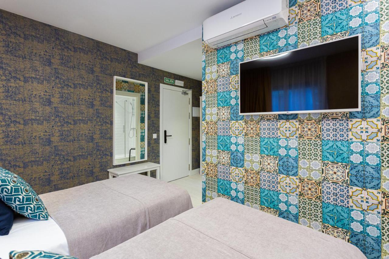 Fly Rooms Madrid Airport Extérieur photo