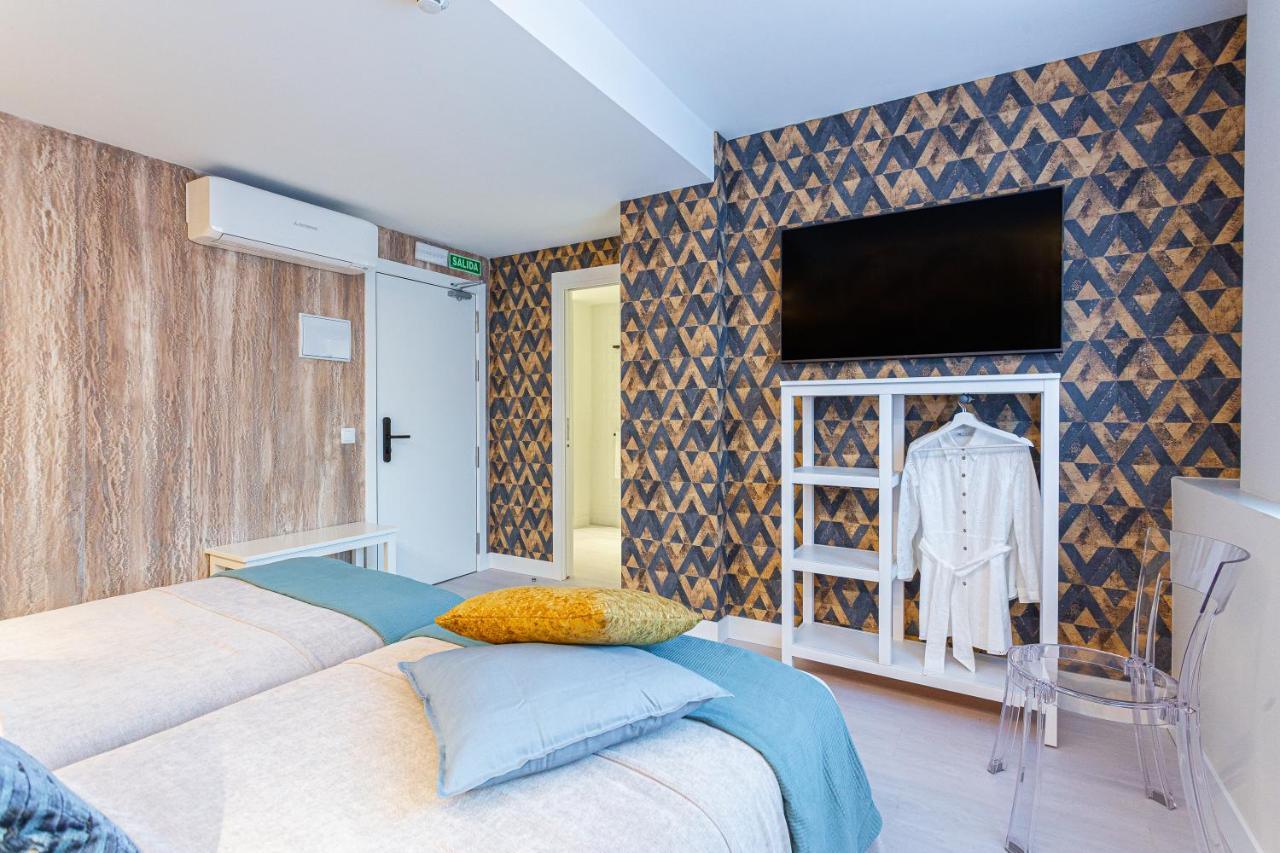 Fly Rooms Madrid Airport Extérieur photo